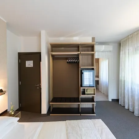 Maria Hotel